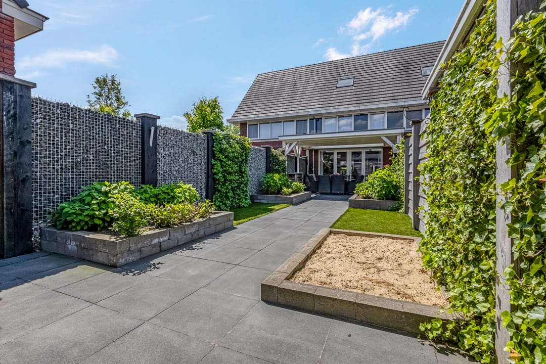 Foto 31 van Ambon 26