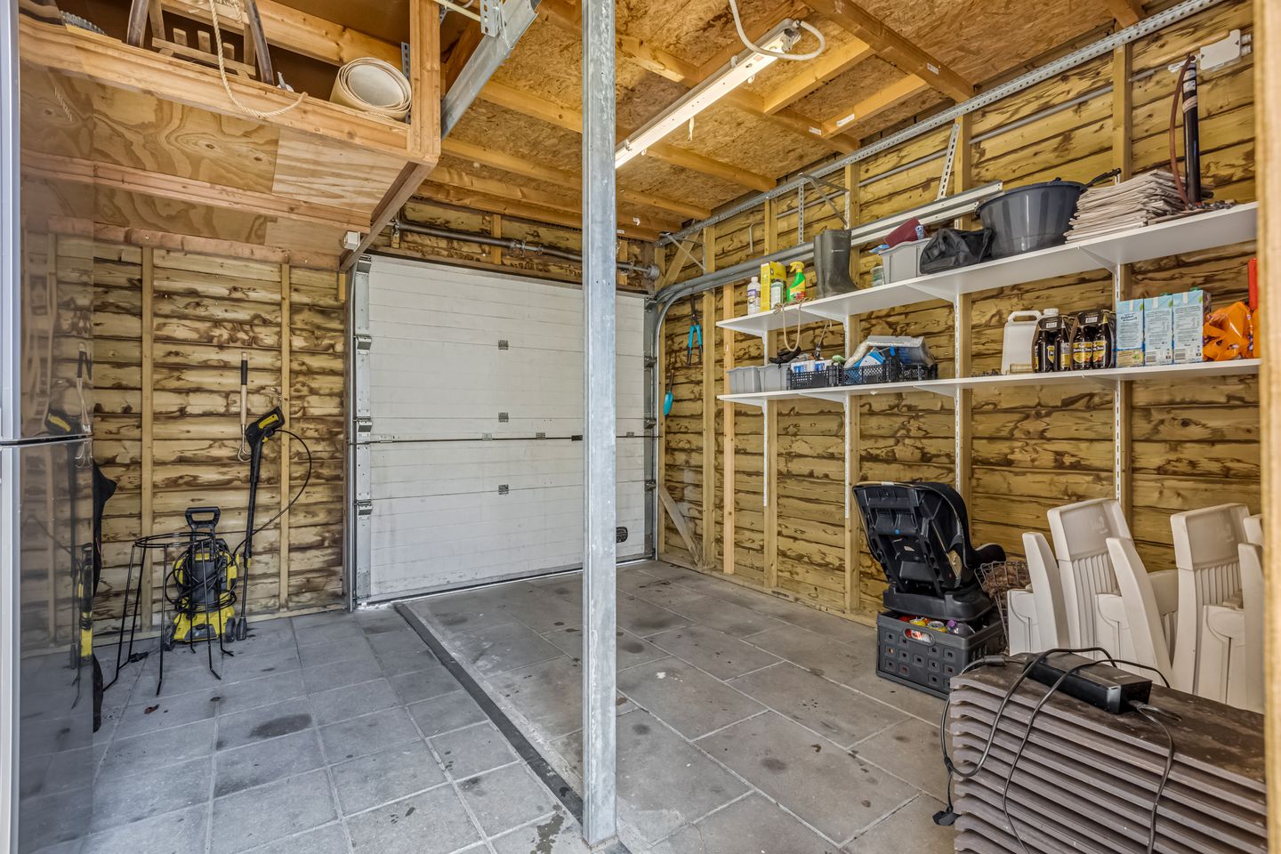 Foto 34 van Ambon 26