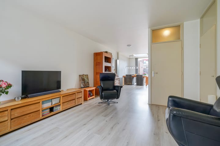 Foto 31 van Johan Huizingastraat 19