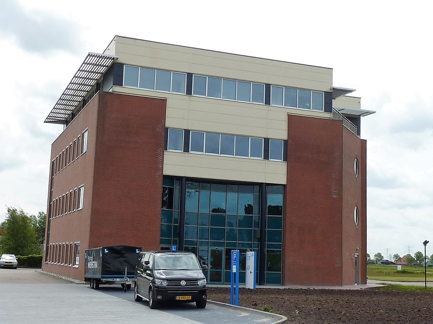 Bekijk foto 5 van Businesspark Friesland-West 41