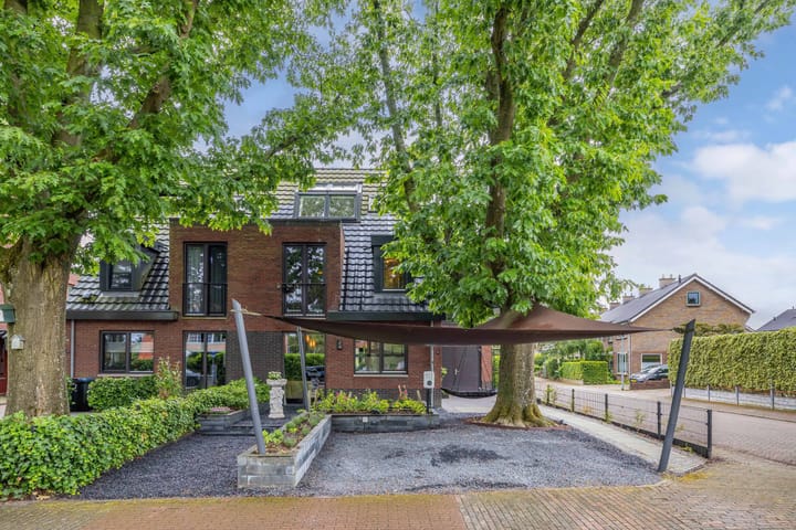 Photo 41 of Zuiderweg 11-A