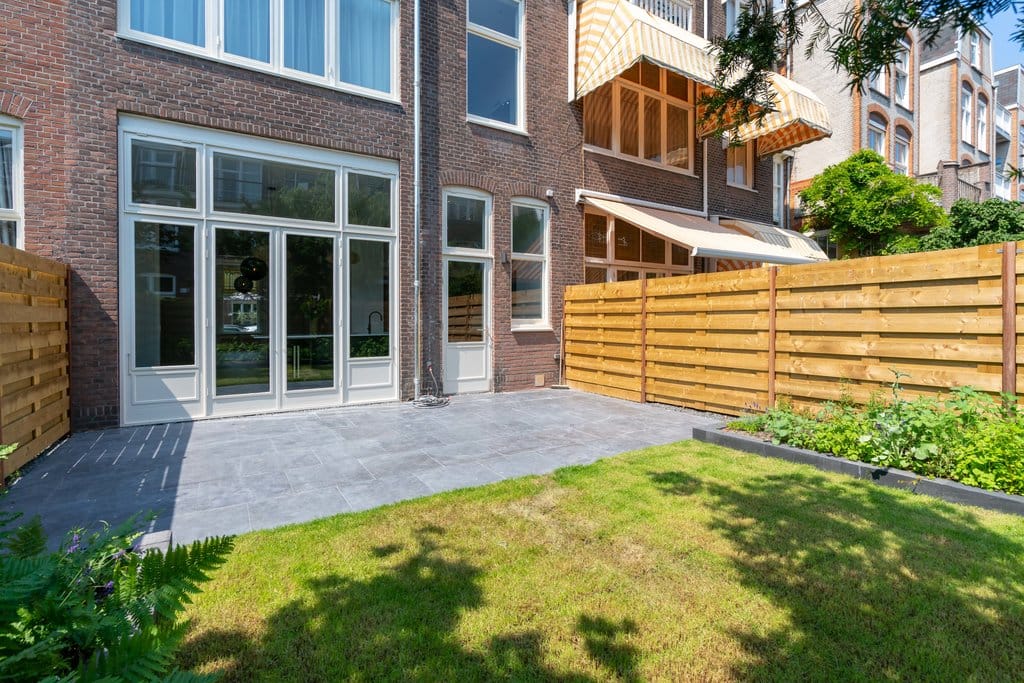 Photo 10 of Frederik Hendriklaan 40