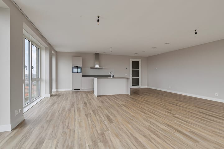 Foto 13 van Perzikweg 126