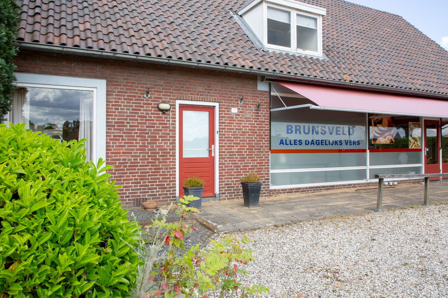 Foto 10 van Dinxperlosestraatweg 110