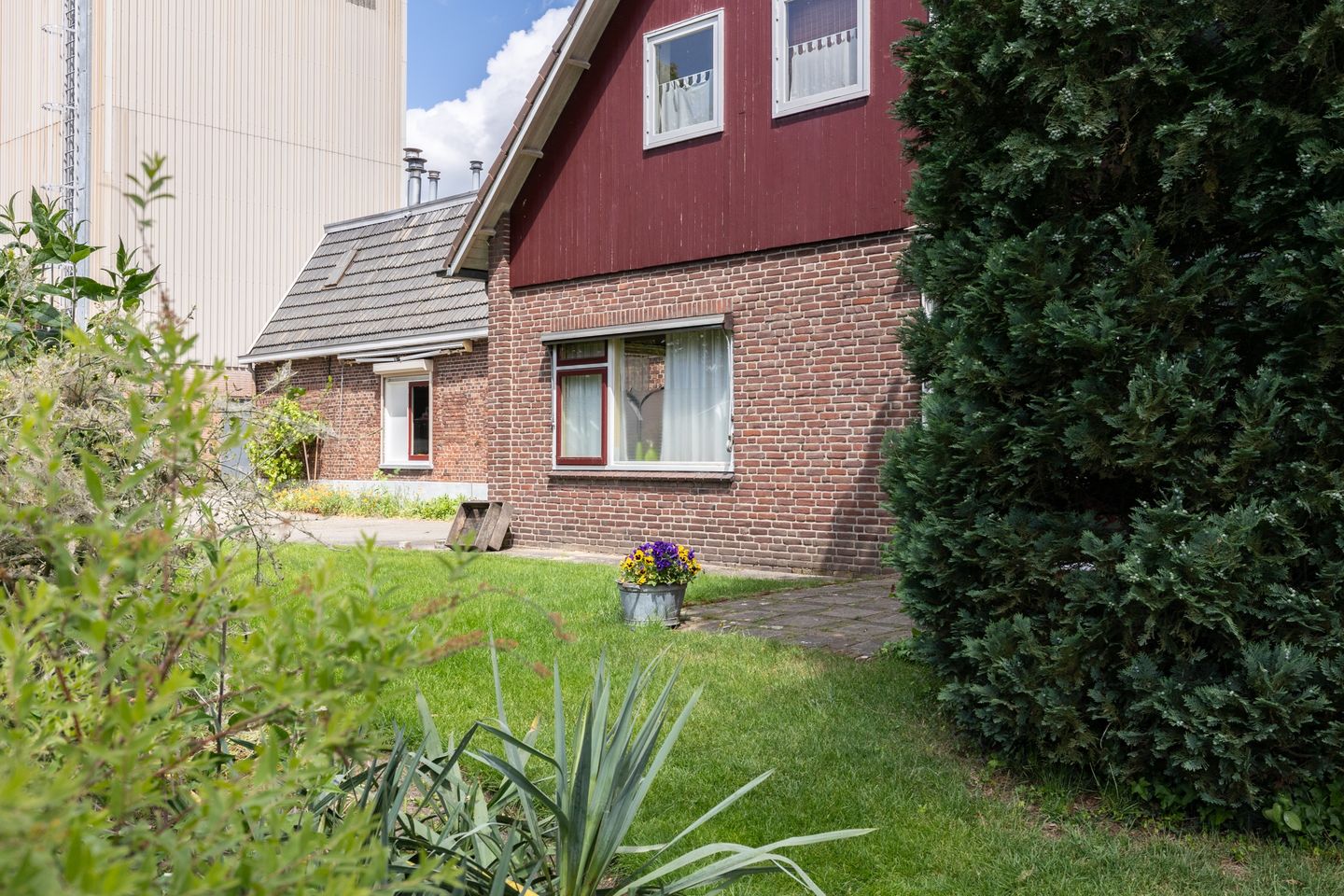 Foto 14 van Dinxperlosestraatweg 110