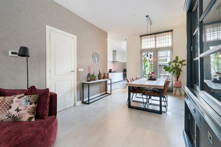 Foto 15 van Hooftstraat 40