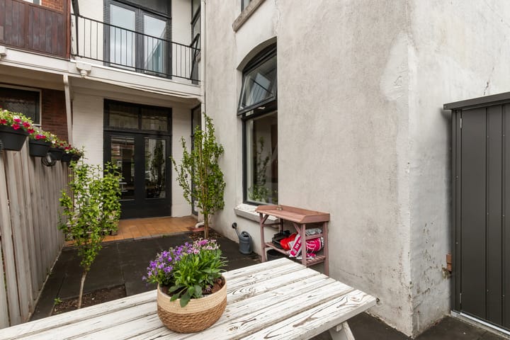 Foto 42 van Hooftstraat 40