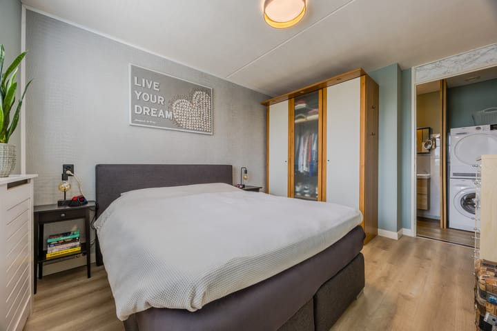 Photo 9 of Sluisstraat 90