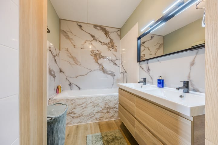 Photo 11 of Sluisstraat 90