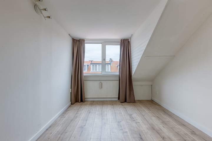 Photo 25 of Meloenstraat 53