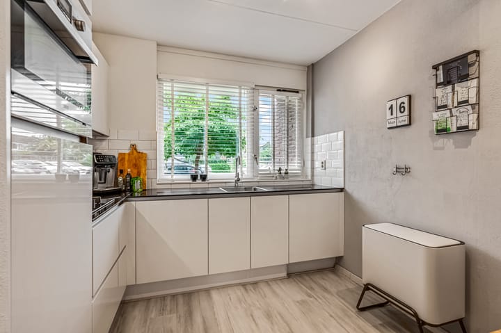 Foto 12 van Leliestraat 7