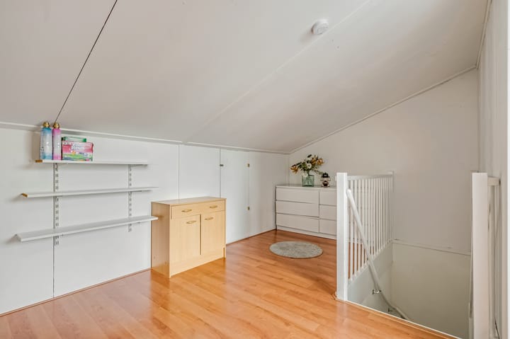 Foto 28 van Leliestraat 7