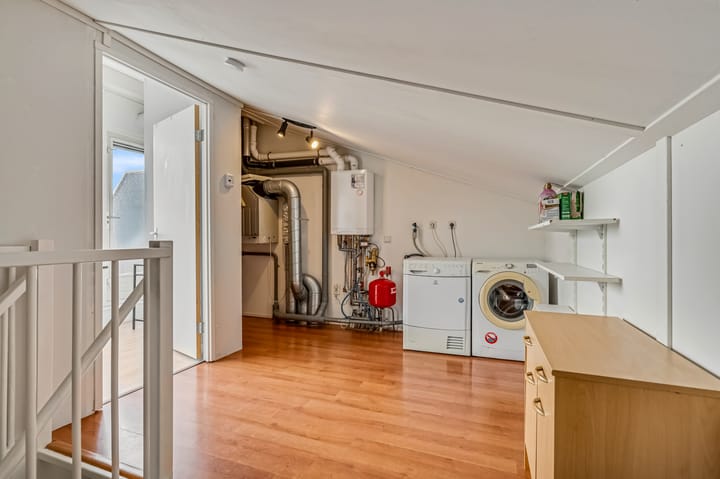 Foto 27 van Leliestraat 7