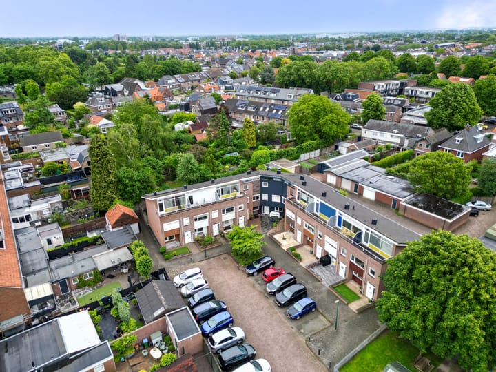 Foto 39 van Leliestraat 7