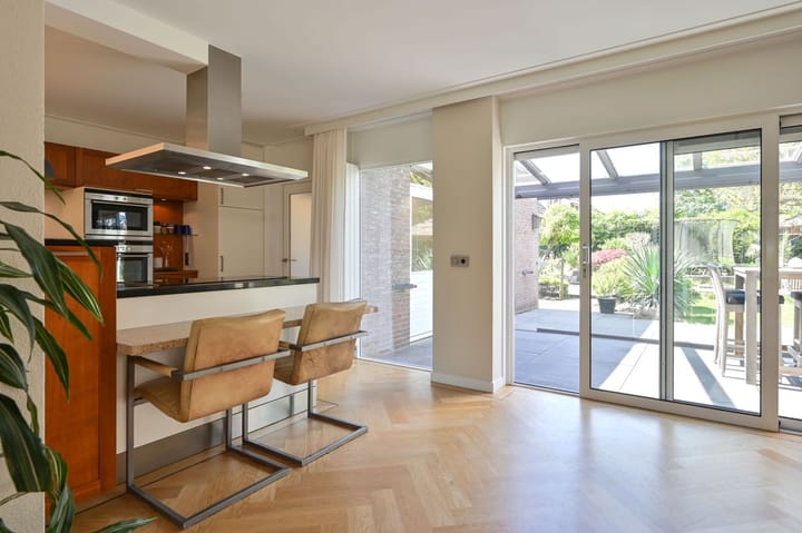 Foto 24 van van Straelenlaan 6-A