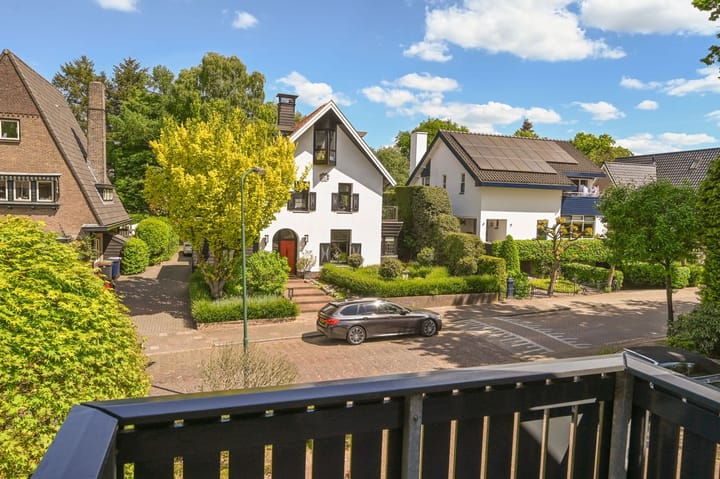 Foto 44 van van Straelenlaan 6-A