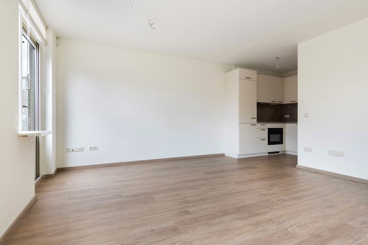 Photo 3 of Prins Willem Alexanderstraat 17