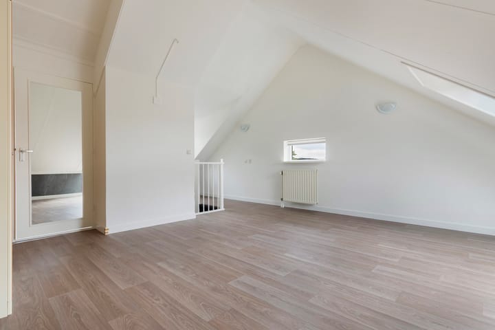 Photo 19 of Prins Willem Alexanderstraat 17