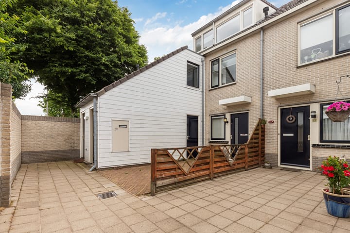 Photo 26 of Prins Willem Alexanderstraat 17