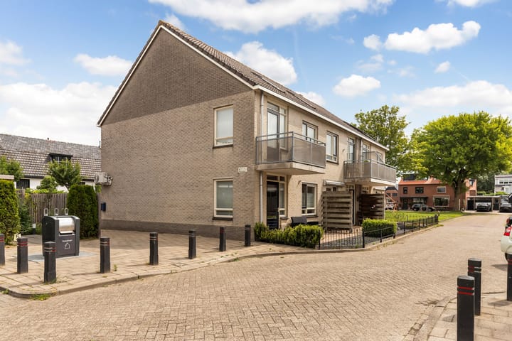 Photo 28 of Prins Willem Alexanderstraat 17