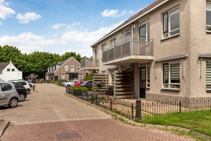 Photo 27 of Prins Willem Alexanderstraat 17