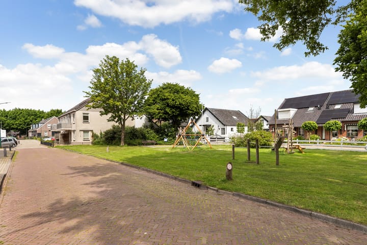 Photo 29 of Prins Willem Alexanderstraat 17