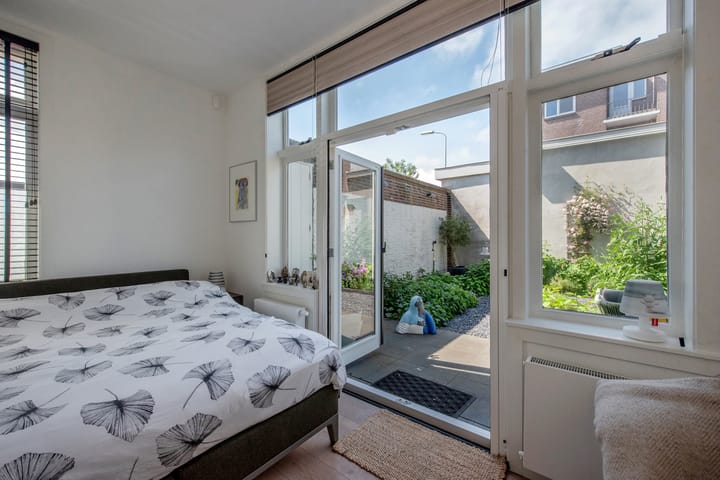 Foto 30 van Rozenstraat 1