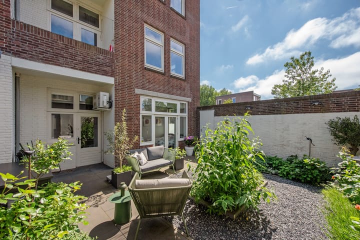 Foto 33 van Rozenstraat 1