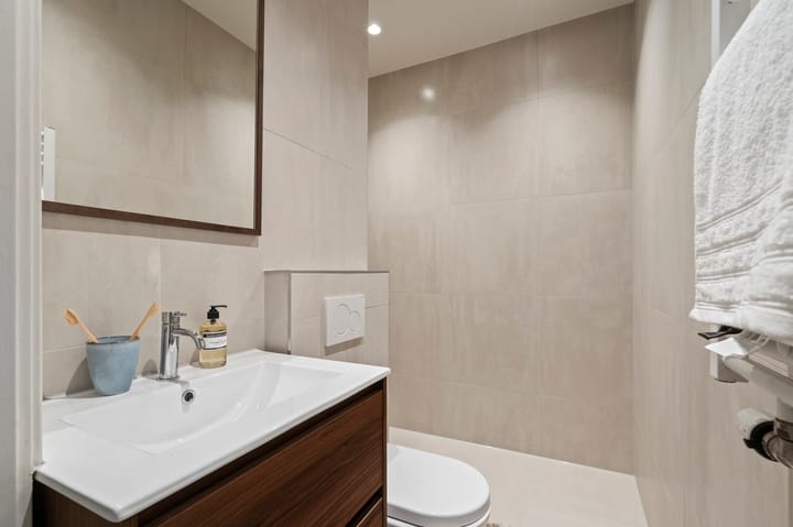 Foto 21 van Utrechtsedwarsstraat 17-A