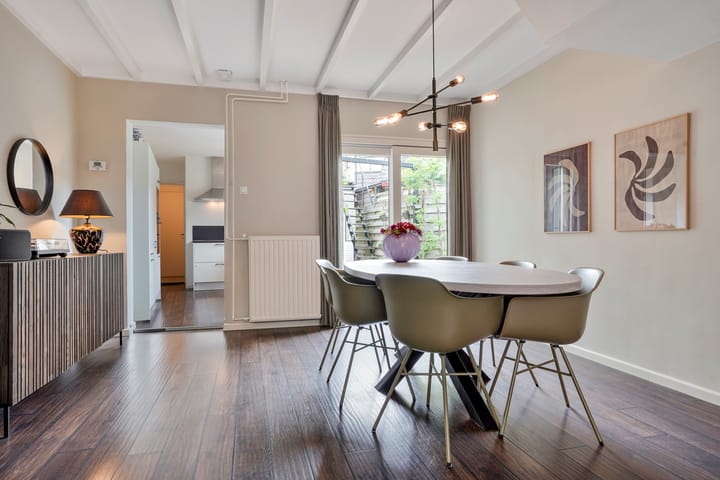 Photo 9 of Bisschop Zwijsenstraat 112