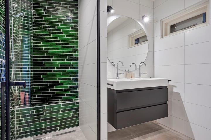 Photo 15 of Bisschop Zwijsenstraat 112