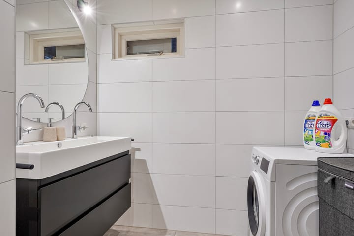 Photo 18 of Bisschop Zwijsenstraat 112