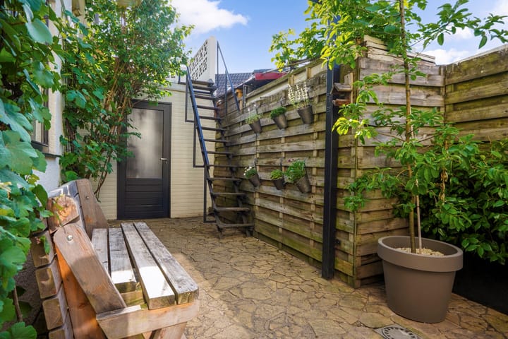 Photo 35 of Bisschop Zwijsenstraat 112