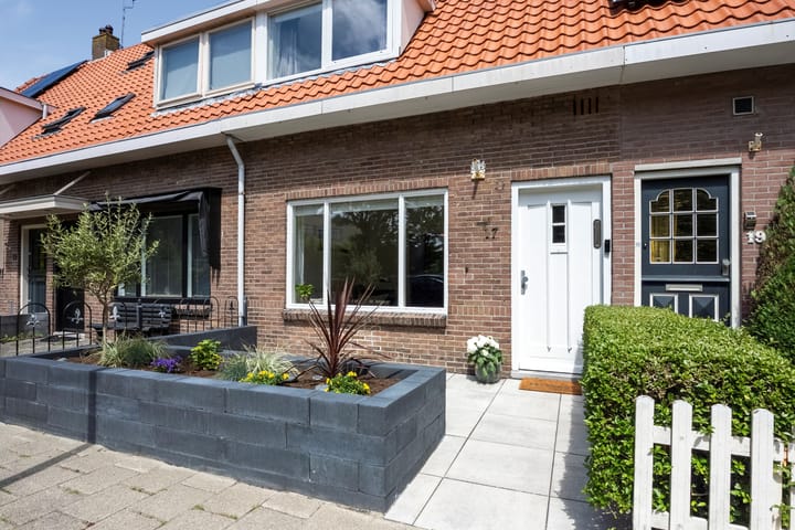 Foto 2 van Meeuwenstraat 17