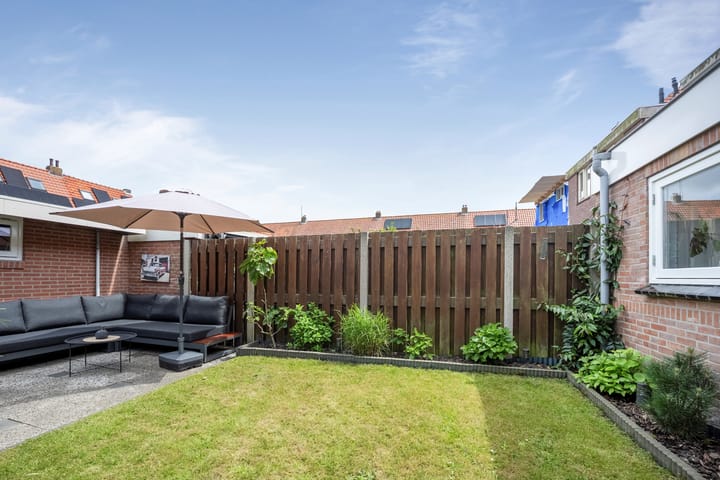 Foto 21 van Meeuwenstraat 17