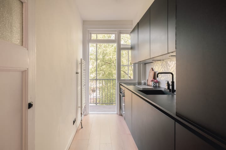 Photo 3 of Witte de Withstraat 148-2