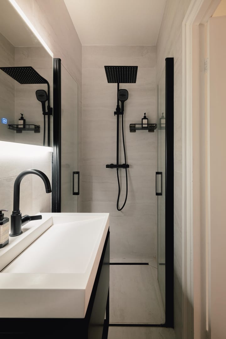 Photo 18 of Witte de Withstraat 148-2