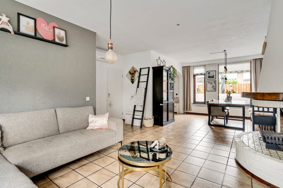 Photo 11 of Leeuwebekstraat 5