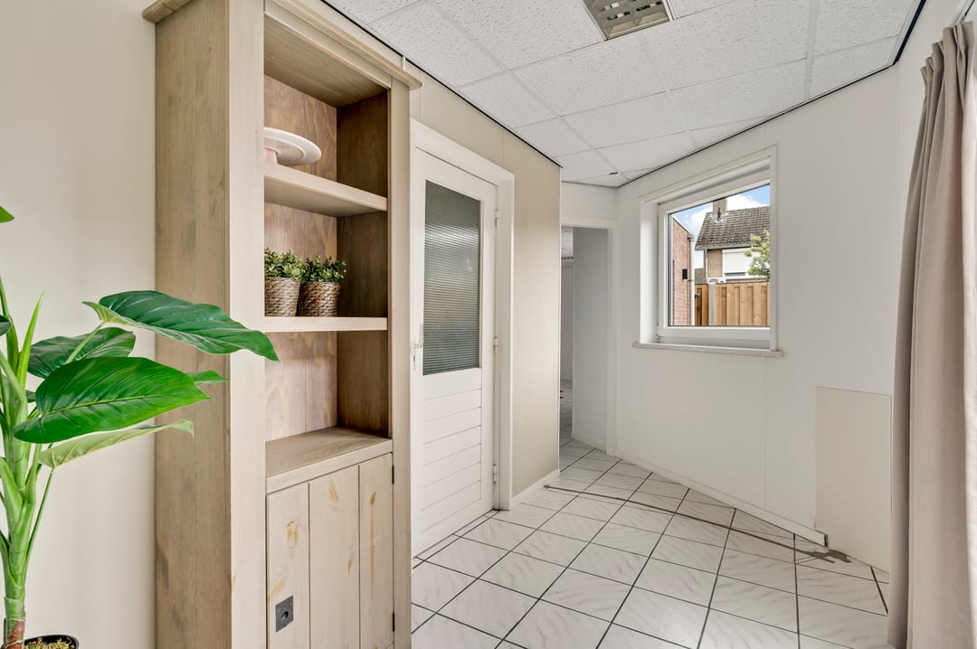 Photo 16 of Leeuwebekstraat 5