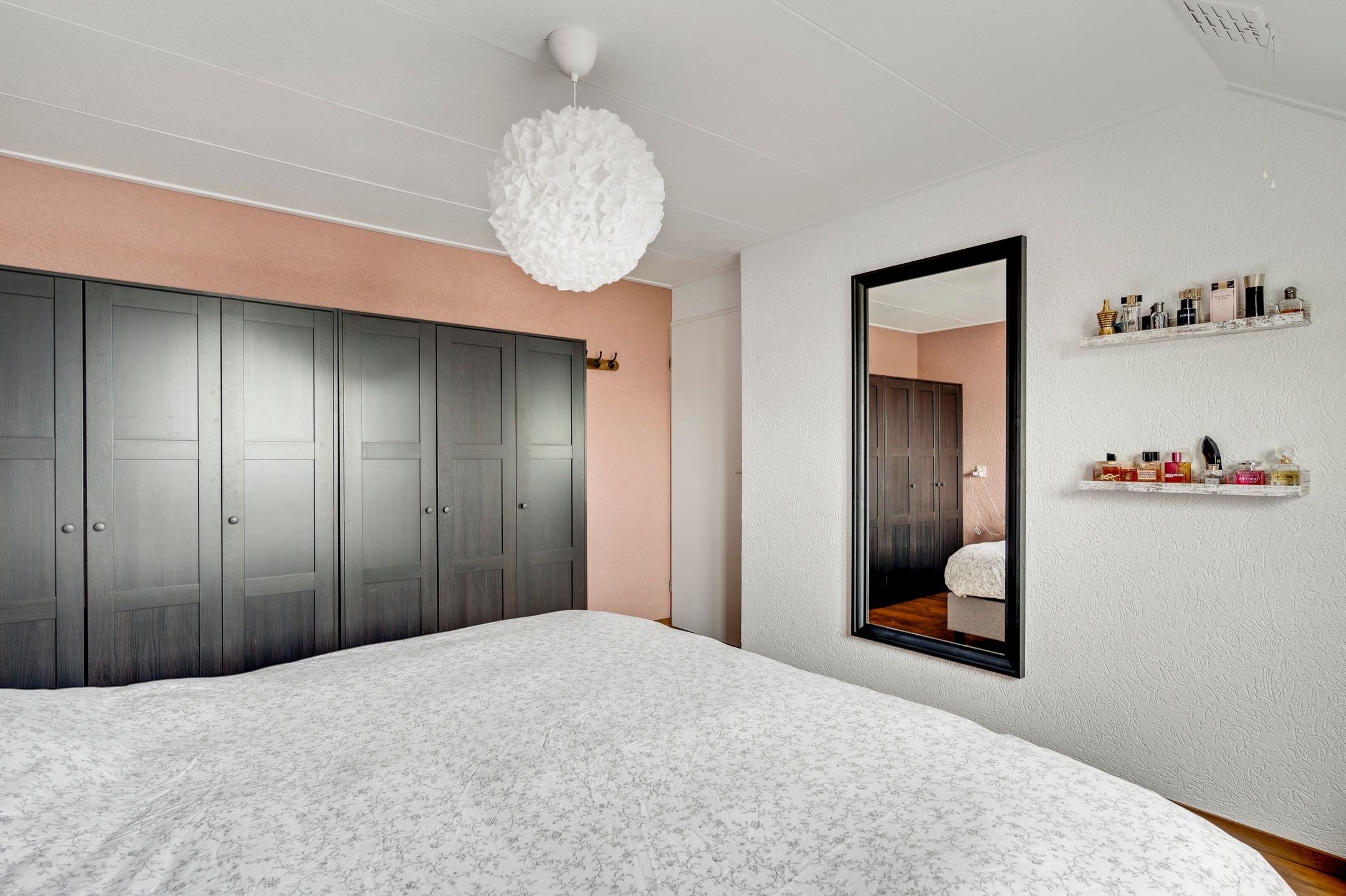 Photo 27 of Leeuwebekstraat 5