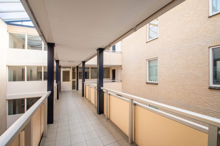 Photo 11 of Kerkstraat 12-A