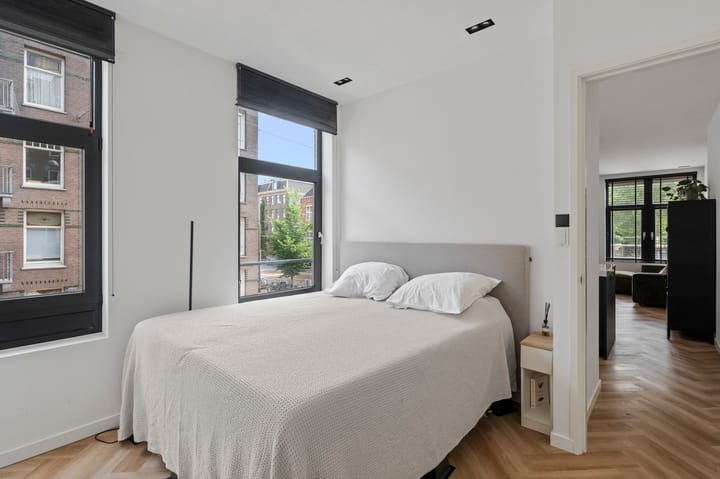 Foto 21 van Frederik Hendrikstraat 22-1