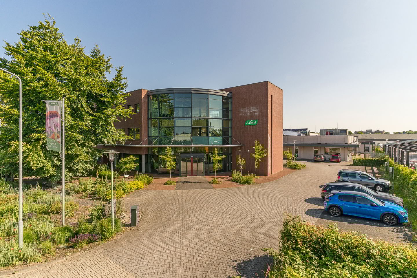 View photo 2 of J.P. Broekhovenstraat 16