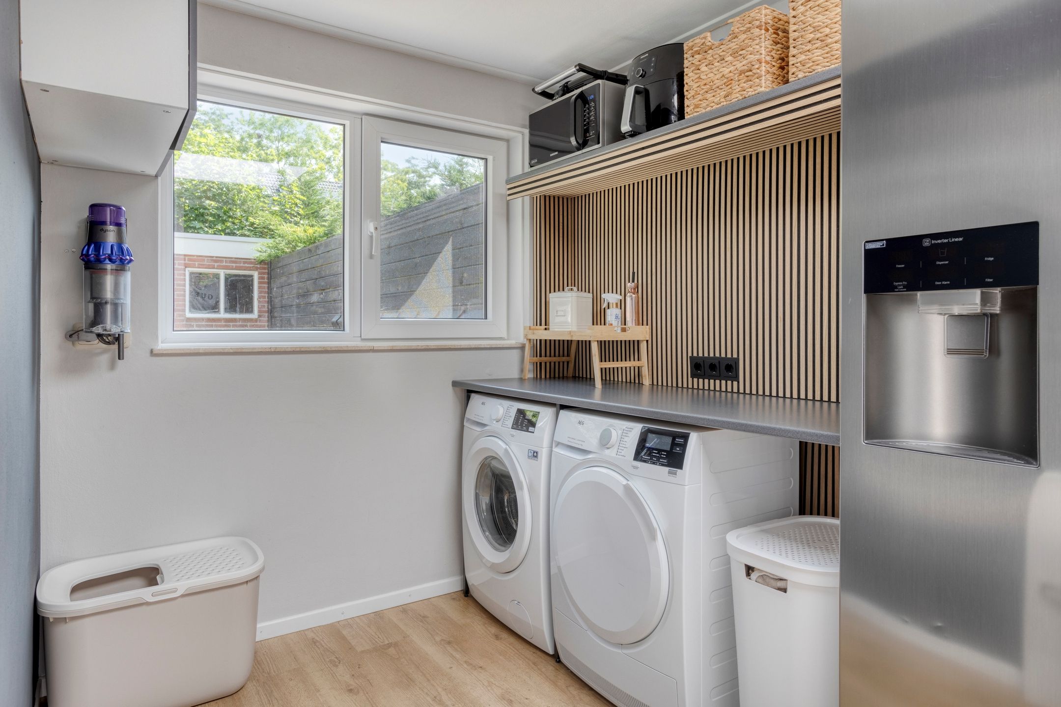 Photo 12 of Diepenbrockstraat 16