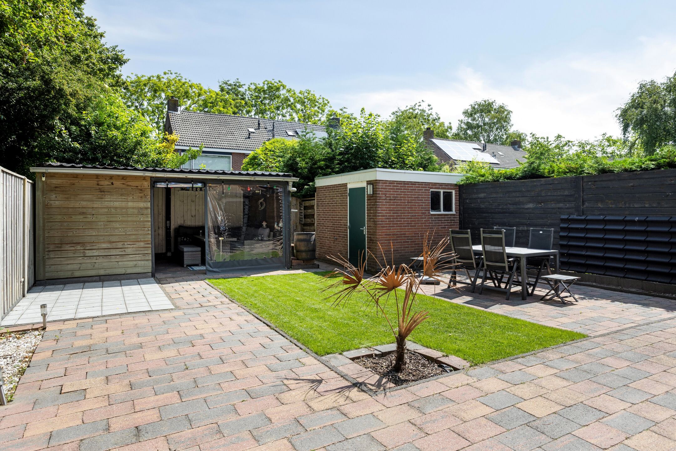 Photo 27 of Diepenbrockstraat 16