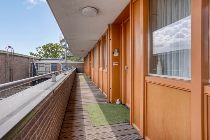 Foto 2 van Van Echtenstraat 13