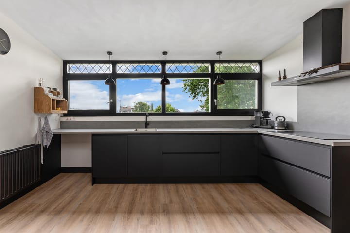 Foto 19 van Matena 24