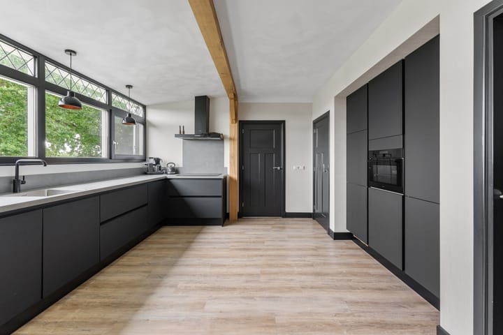 Foto 18 van Matena 24