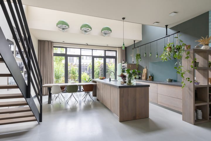 Photo 2 of Verenigingstraat 77