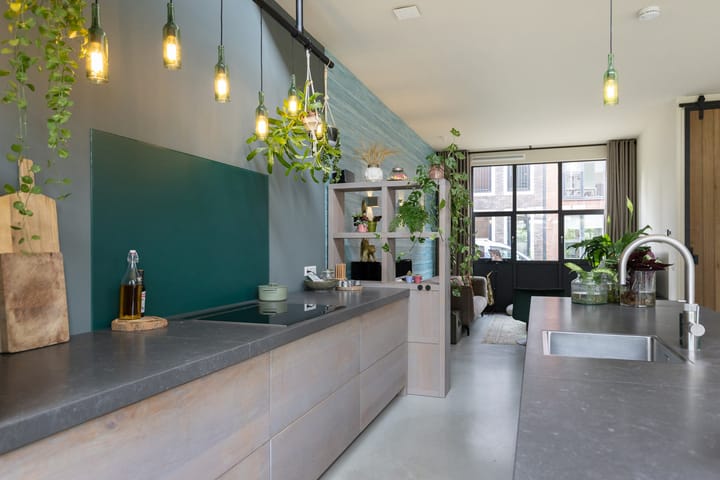 Photo 3 of Verenigingstraat 77